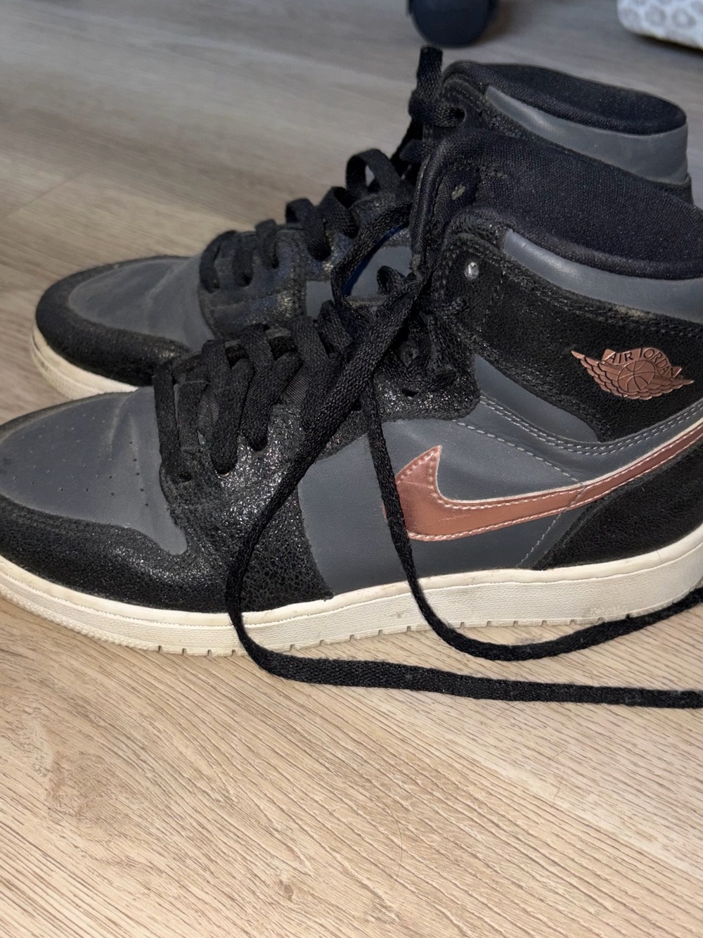 Nike Air Jordan 1 Mid - Black, Gray, Copper